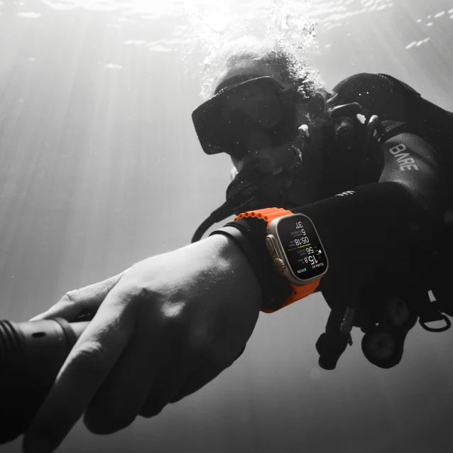 SCOPRI LE OFFERTE ONLINE SU Smartwatch Apple Watch Ultra 2 GPS + Cellular,  Cassa 49m in Titanio con Cinturino Ocean Arancione [MREH3TY/A]