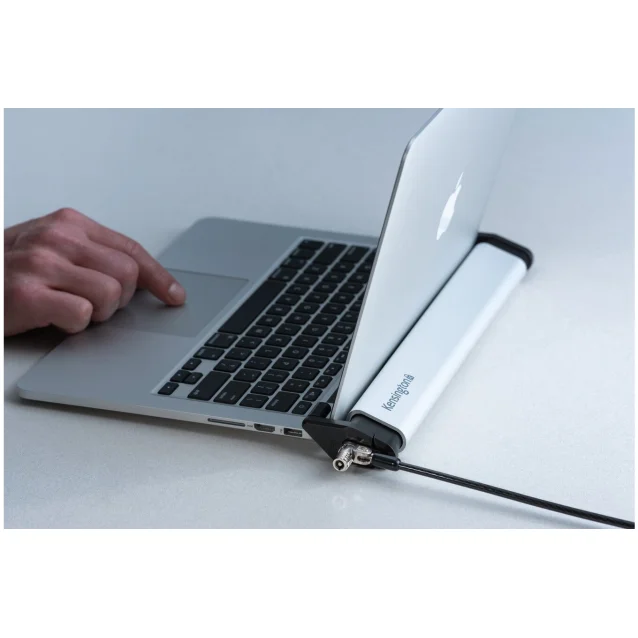 Kensington Locking station per laptop 2.0 con Microsaver [K64453WW]