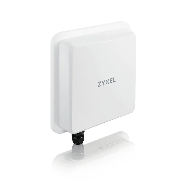 Zyxel FWA710 router wireless Multi-Gigabit Ethernet Dual-band [2.4 GHz/5 GHz] 5G Bianco (FWA710 Outdoor RouterStandalone/Nebula with 1 year Nebula Pro License 2.5G LAN EU and UK) [FWA710-EUZNN1F]