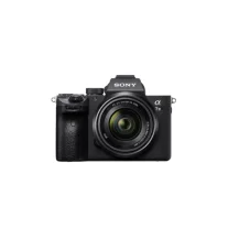 Fotocamera digitale Sony α 7 III + 28-70mm MILC 24,2 MP CMOS 6000 x 4000 Pixel Nero [ILCE7M3KB.CEC]