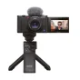 Sony Vlog Camera ZV-1 - Fotocamera Digitale con schermo LCD direzionabile ideale per e video 4K [ZV1BDI.EU]