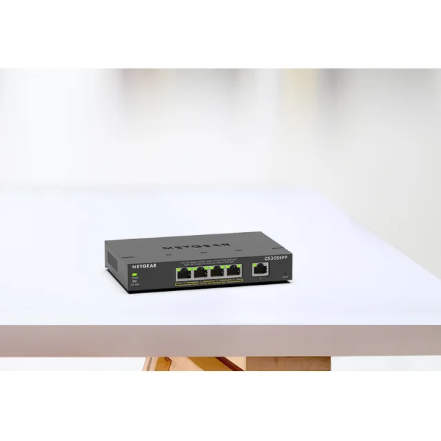 Switch di rete NETGEAR GS305EPP Gestito L3 Gigabit Ethernet [10/100/1000] Supporto Power over [PoE] Nero (NETGEAR Plus - smart 5 x 10/100/1000 [4 PoE+] desktop, wall-mountable PoE+ [120 W]) [GS305EPP-100UKS]