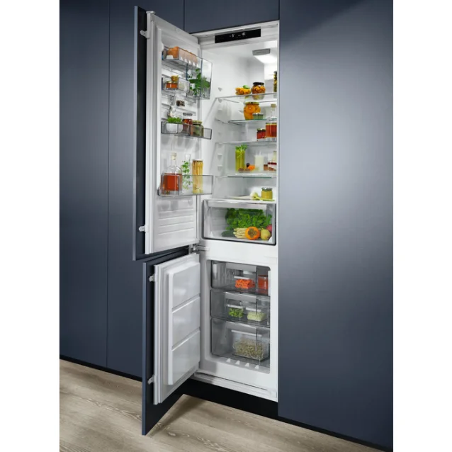 Electrolux ENS8TE19S frigorifero con congelatore Libera installazione 601 L E Bianco [925 561 302]