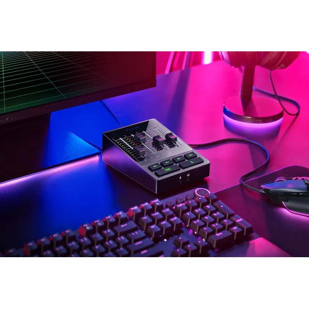 Razer RZ19-03860100-R3M1 mixer audio 4 canali 10 - 20000 Hz Nero (RAZER ALL-IN-ONE ANALOG AUDIO MIXER) [RZ19-03860100-R3M1]