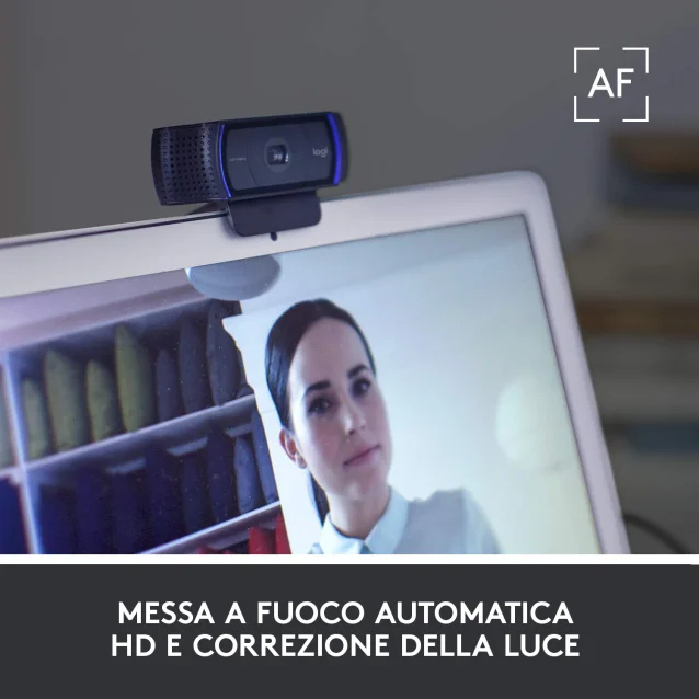 Logitech C920 HD Pro Webcam, Videochiamata Full 1080p/30fps, Audio Stereo ‎Chiaro, ‎Correzione Luce HD, Funziona con Skype, Zoom, FaceTime, Hangouts, ‎‎PC/Mac/Laptop/Tablet/Chromebook - Nero [960-001055]